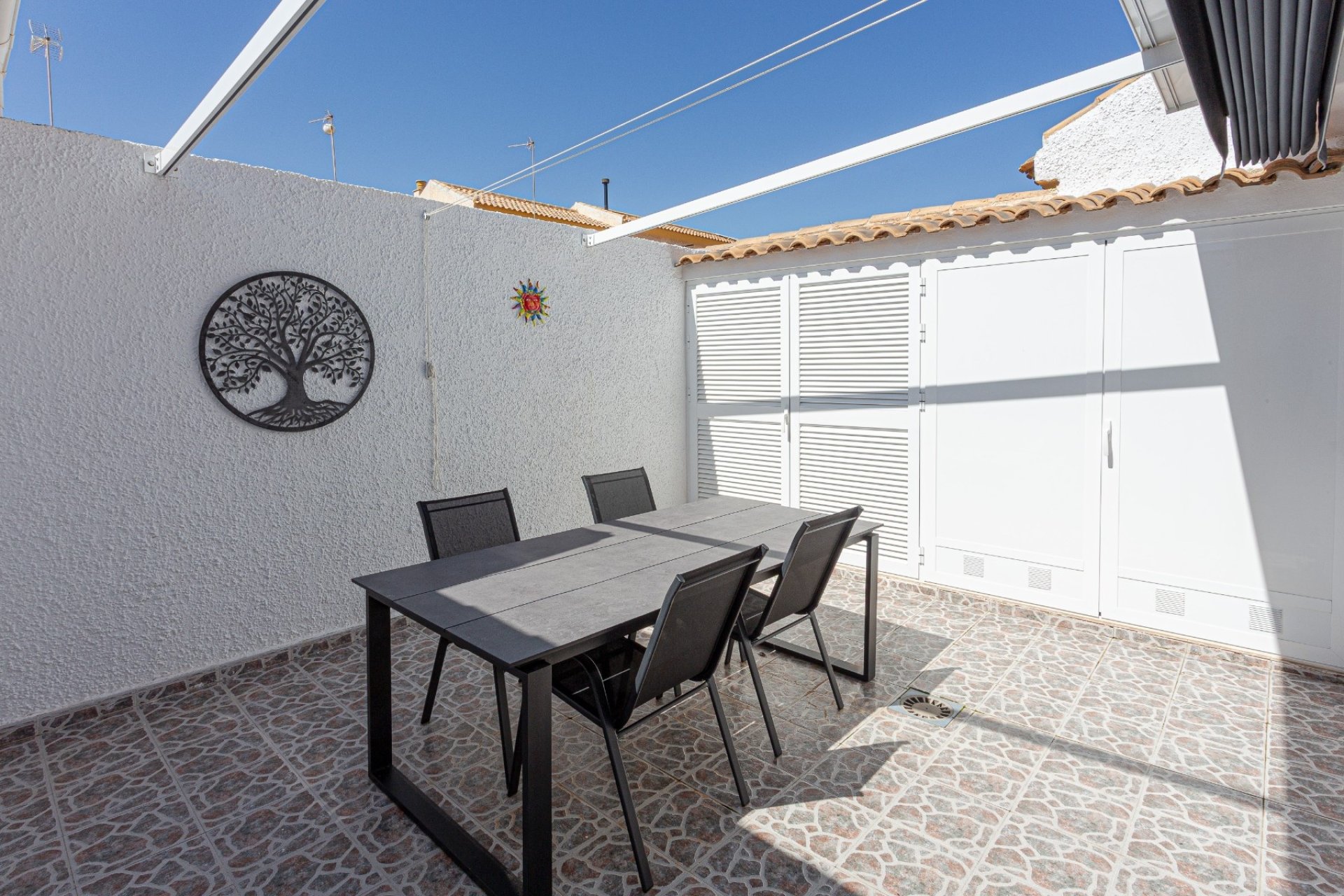 Resale - Villa -
Pilar de la Horadada - Costa Blanca
