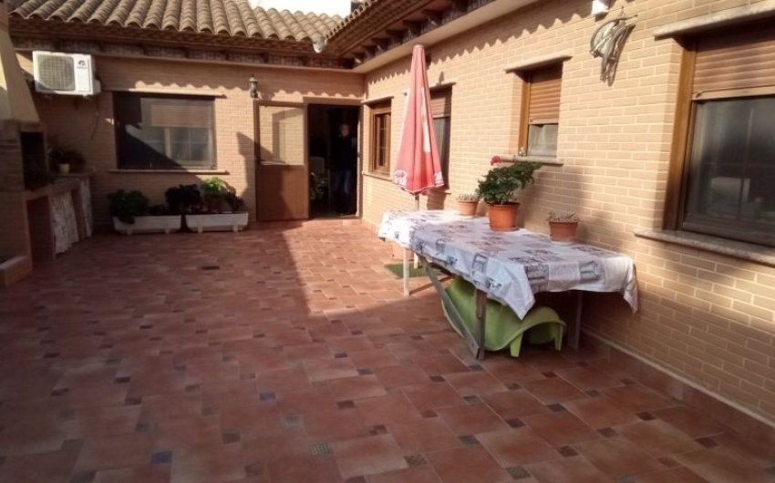 Resale - Villa -
Pilar de la Horadada - Costa Blanca