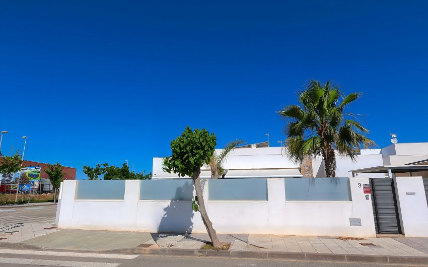 Resale - Villa -
Pilar de la Horadada - Costa Blanca