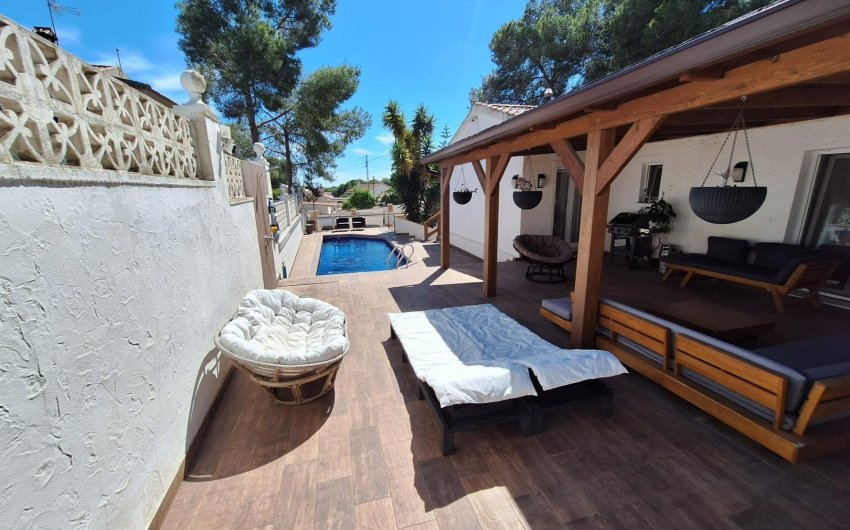 Resale - Villa -
Pilar de la Horadada - Pinar de Campoverde