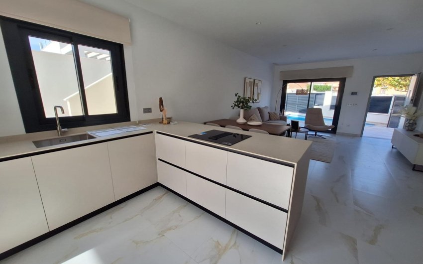 Resale - Villa -
Pilar de la Horadada - Pinar de Campoverde