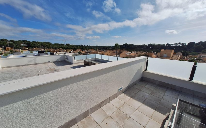 Resale - Villa -
Pilar de la Horadada - Pinar de Campoverde