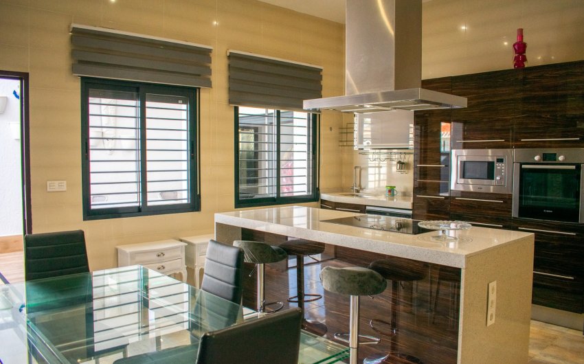 Resale - Villa -
Pilar de la Horadada - Torre de la Horadada