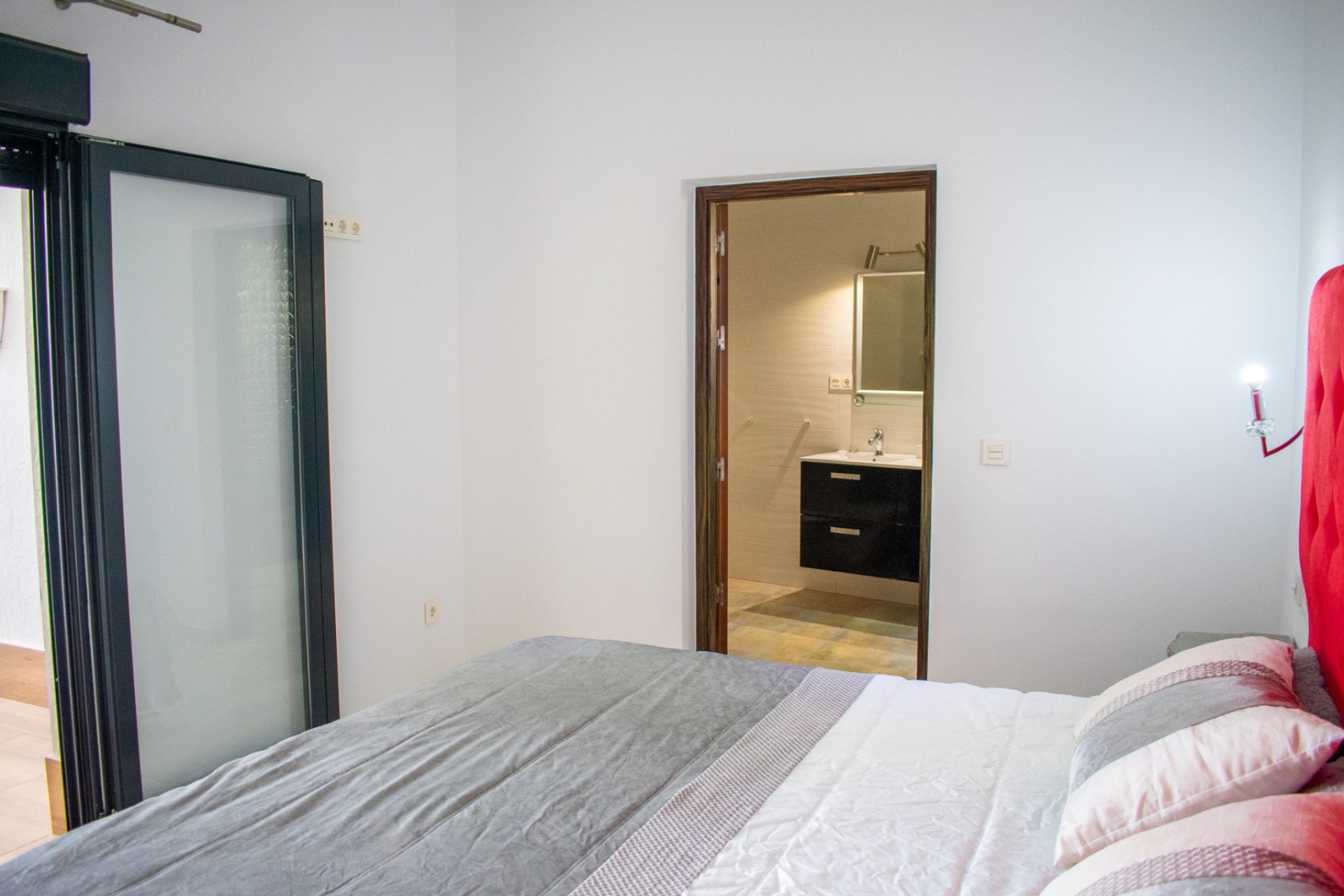 Resale - Villa -
Pilar de la Horadada - Torre de la Horadada