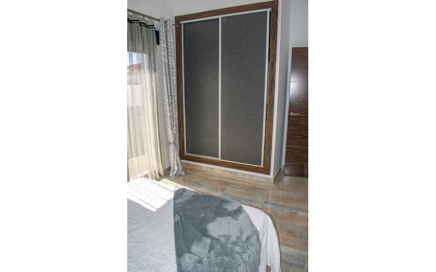 Resale - Villa -
Pilar de la Horadada - Torre de la Horadada