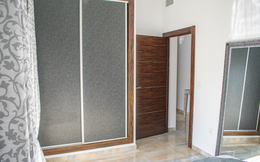 Resale - Villa -
Pilar de la Horadada - Torre de la Horadada