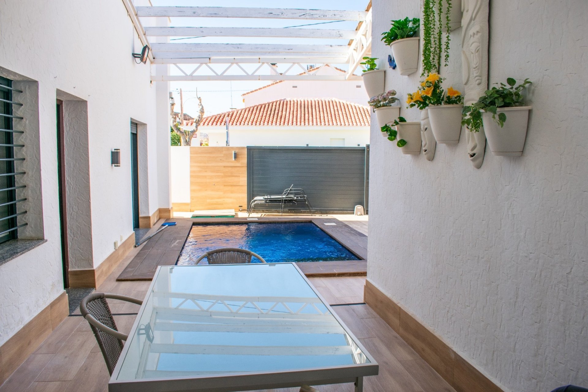 Resale - Villa -
Pilar de la Horadada - Torre de la Horadada