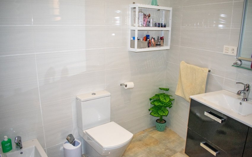 Resale - Villa -
Pilar de la Horadada - Torre de la Horadada