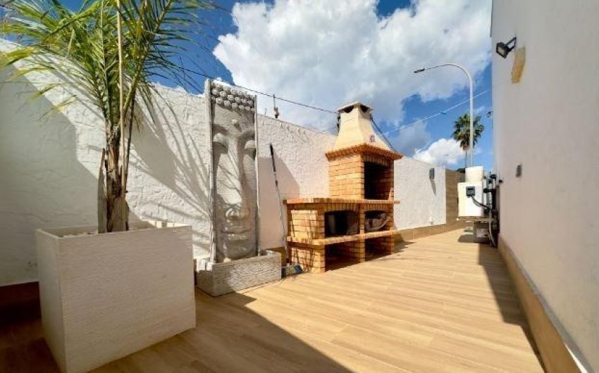 Resale - Villa -
Pilar de la Horadada - Torre De La Horadada