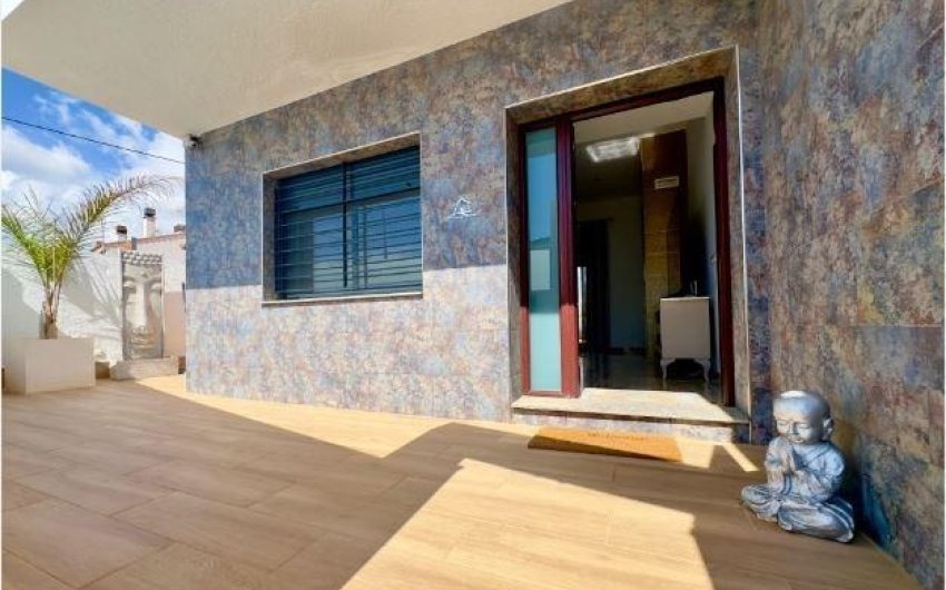 Resale - Villa -
Pilar de la Horadada - Torre De La Horadada