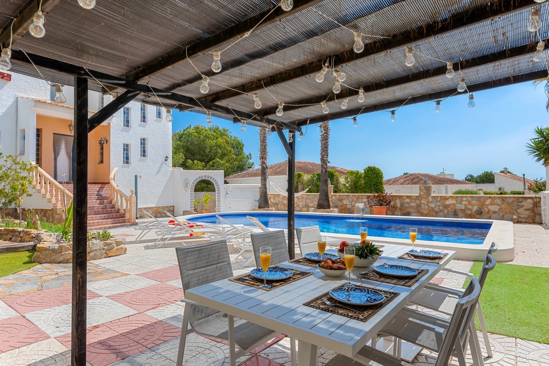 Resale - Villa -
Pinar de Campoverde - Costa Blanca