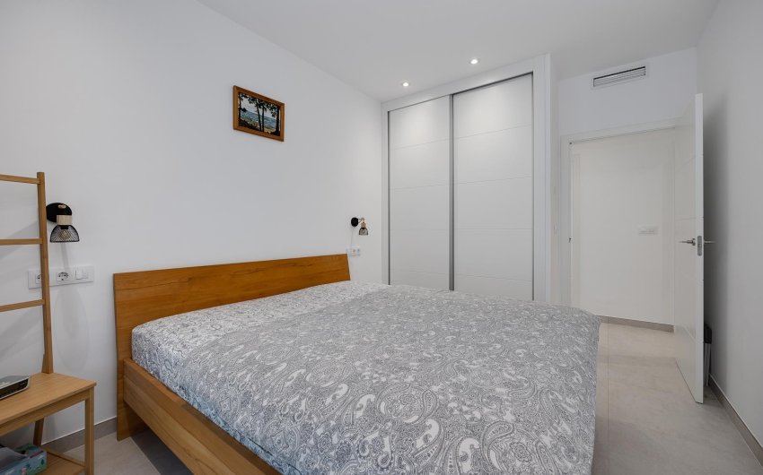 Resale - Villa -
Pinar de Campoverde - Inland