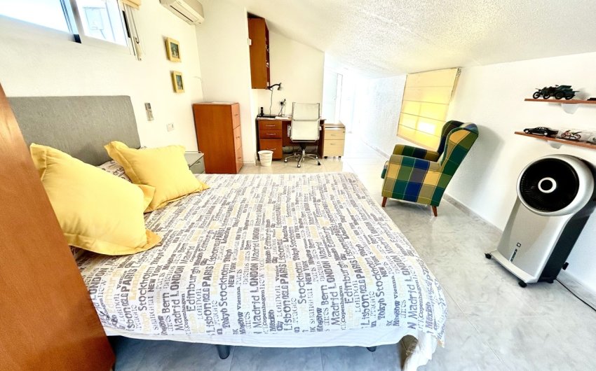 Resale - Villa -
Pinar de Campoverde - Inland