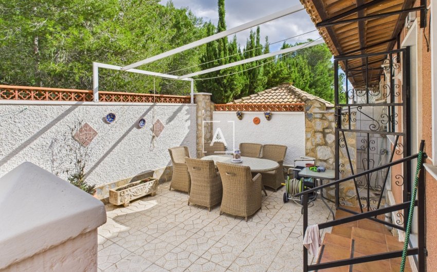 Resale - Villa -
Pinar de Campoverde - Inland