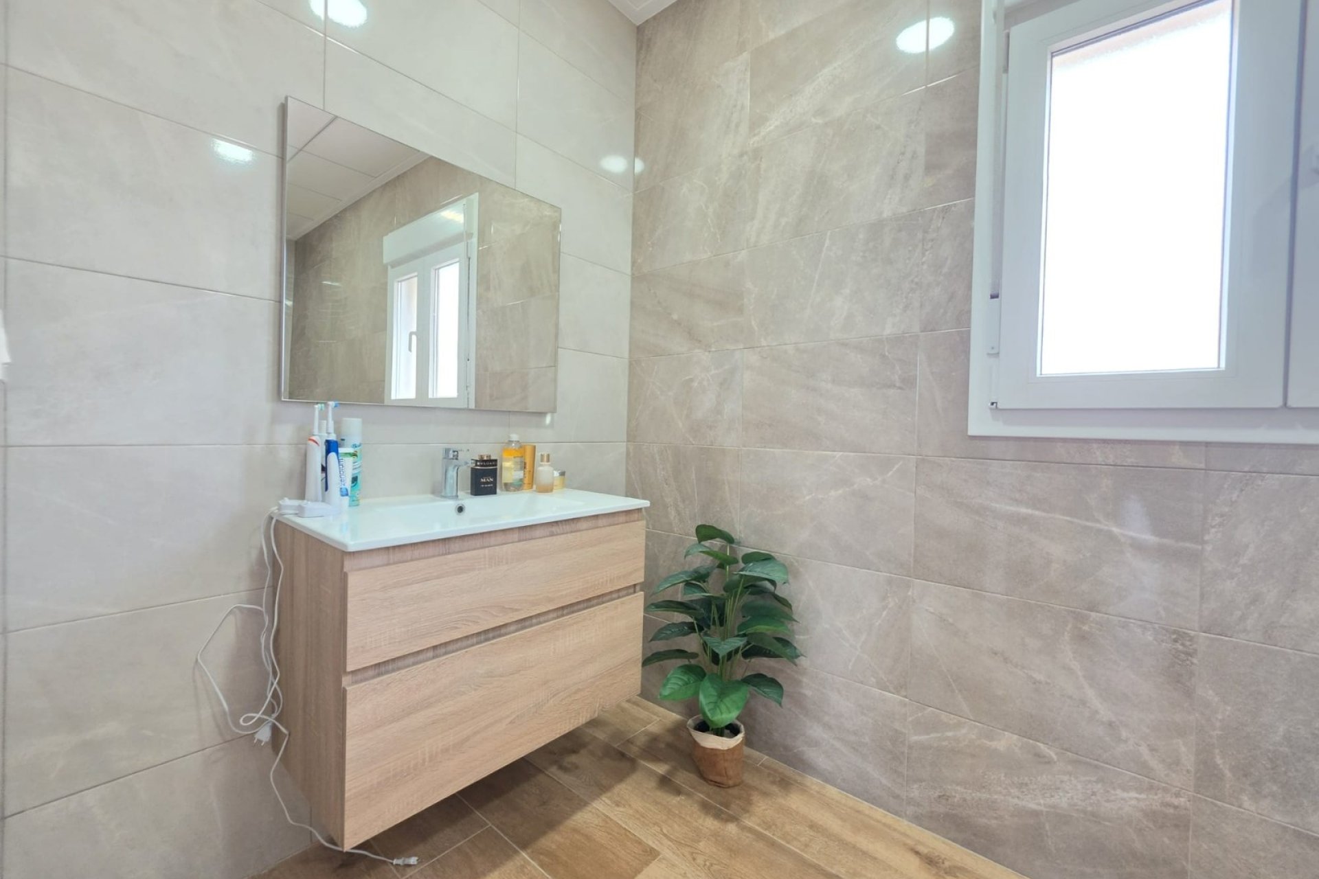 Resale - Villa -
Pinoso - Inland