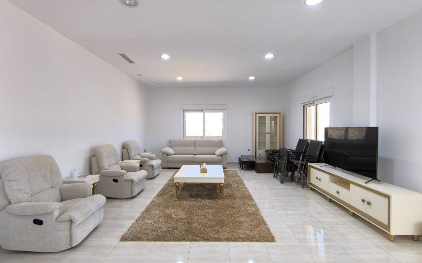 Resale - Villa -
Pinoso - Inland
