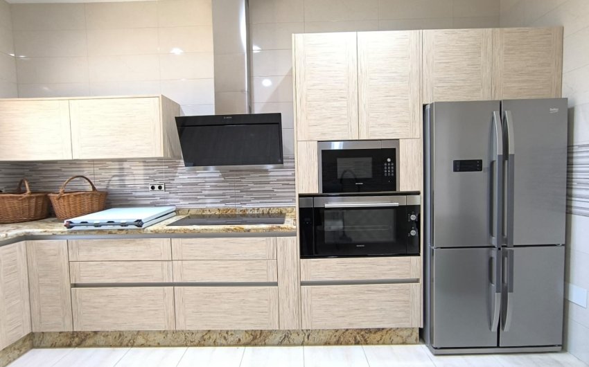 Resale - Villa -
Pinoso - Inland