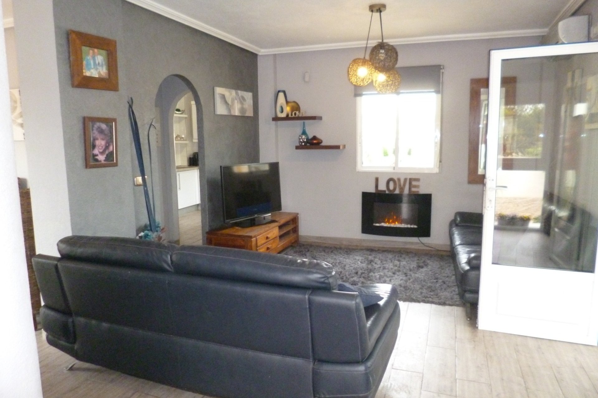 Resale - Villa -
Playa Flamenca - Costa Blanca