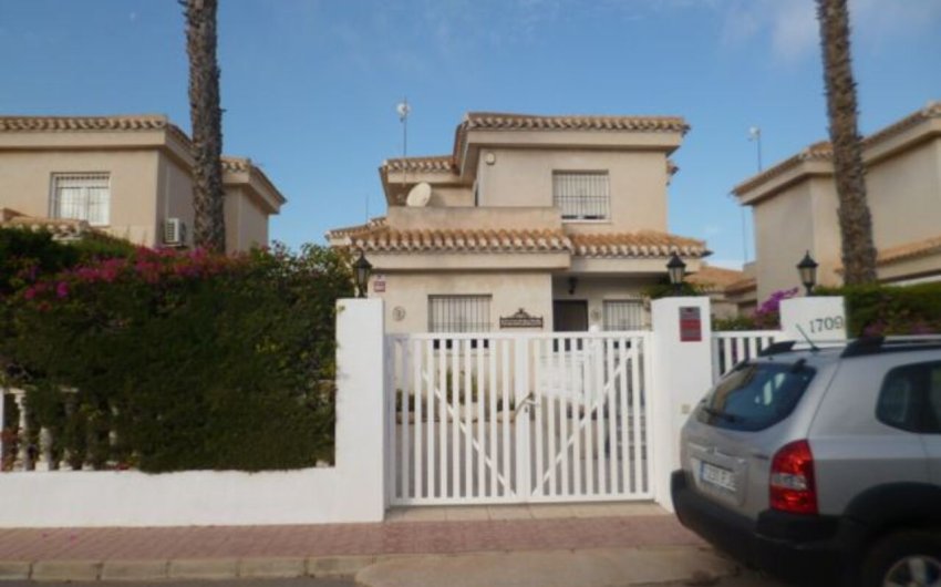 Resale - Villa -
Playa Flamenca - Costa Blanca