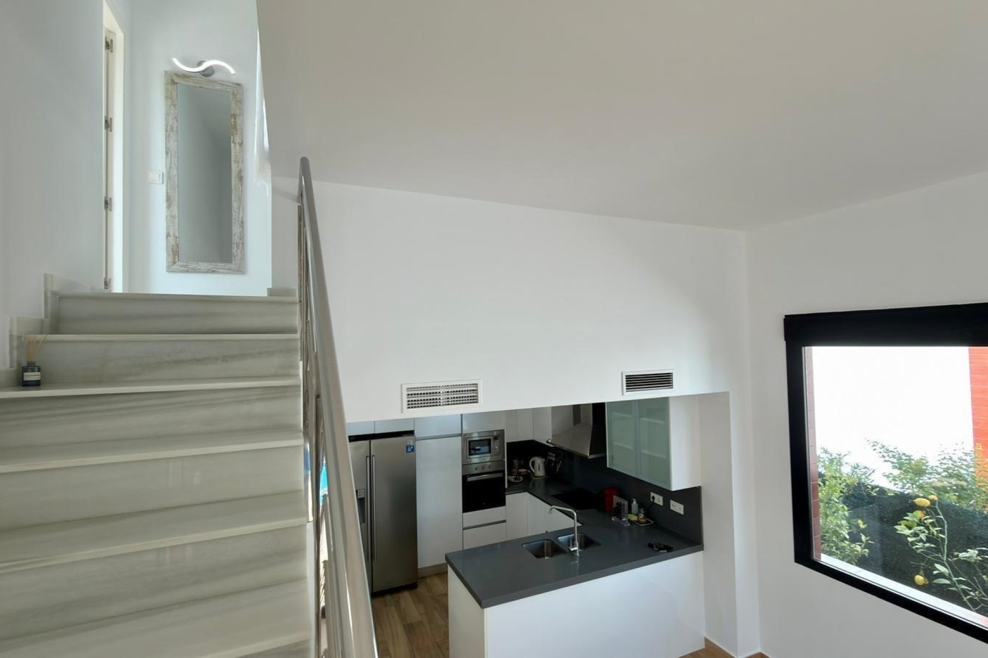 Resale - Villa -
Polop - Alberca