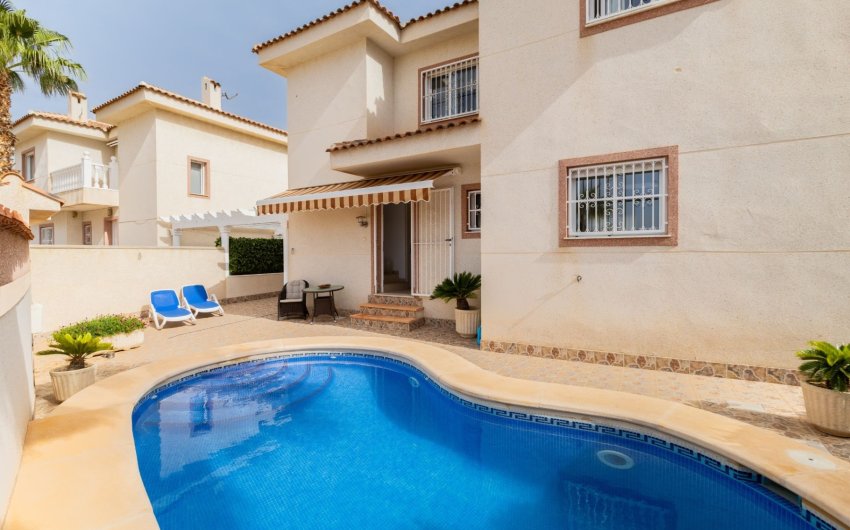 Resale - Villa -
Rojales - Benimar