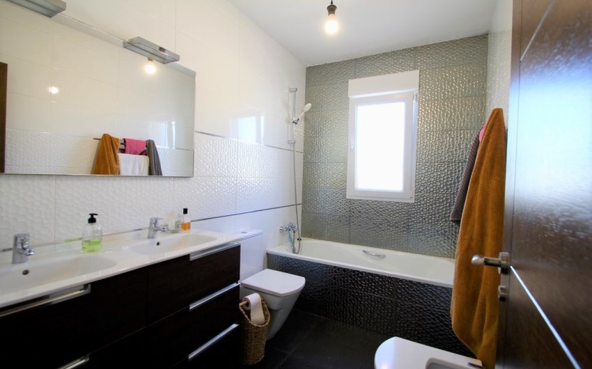 Resale - Villa -
Rojales - Ciudad Quesada