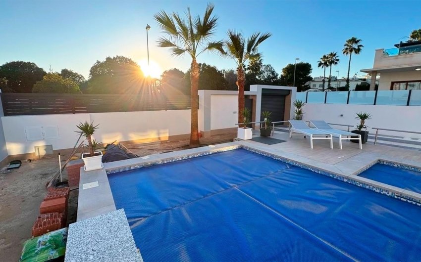 Resale - Villa -
Rojales - Ciudad Quesada