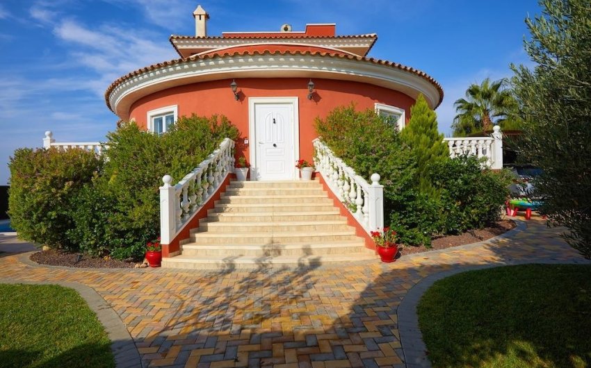 Resale - Villa -
Rojales - Inland