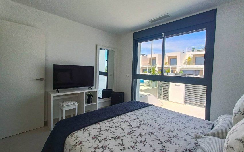 Resale - Villa -
Rojales - Inland