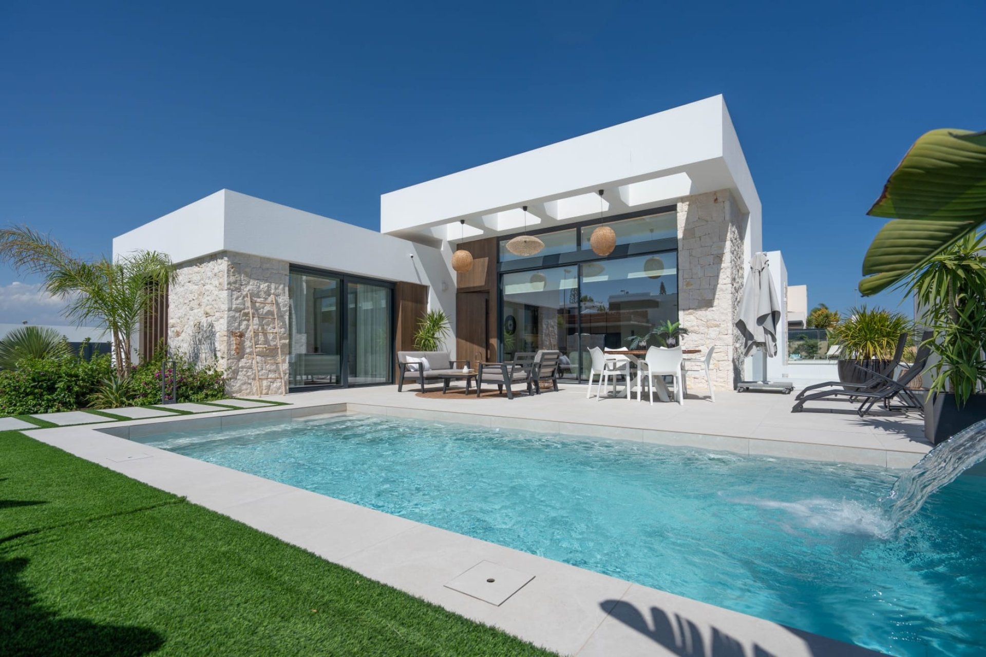 Resale - Villa -
Rojales - Inland