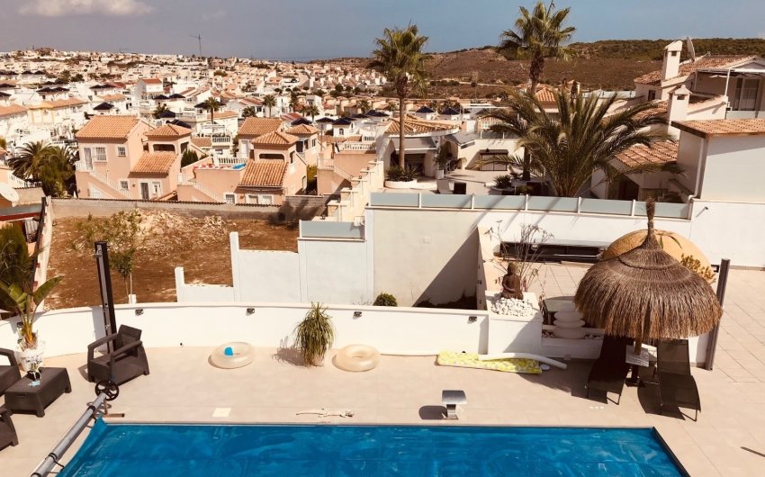 Resale - Villa -
Rojales - Inland