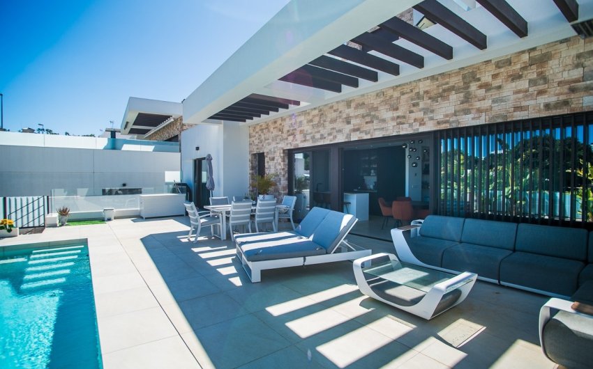 Resale - Villa -
Rojales - Inland
