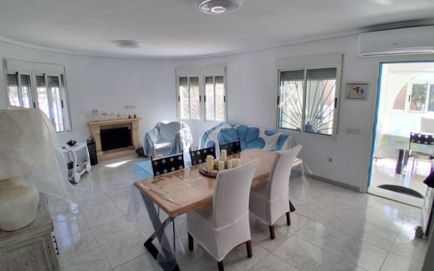 Resale - Villa -
Rojales - Inland