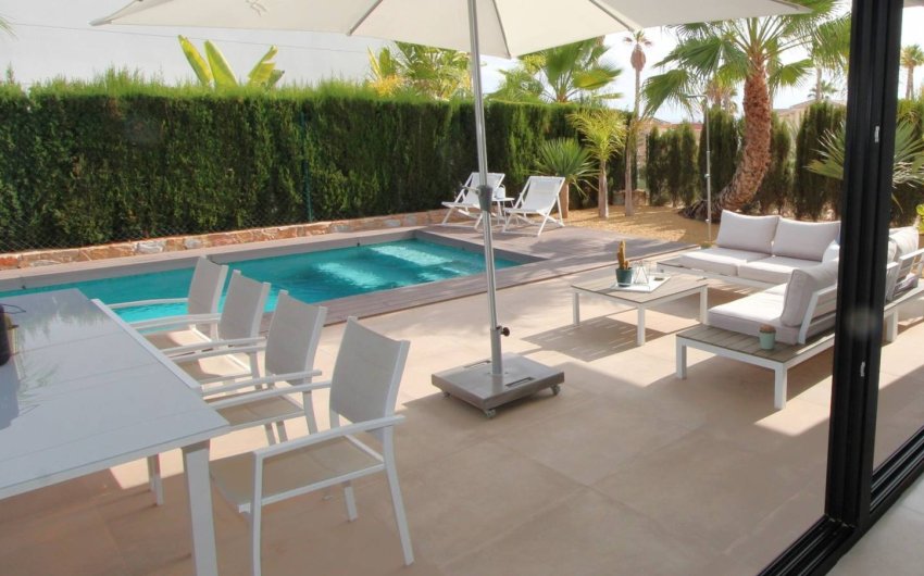 Resale - Villa -
Rojales - Inland