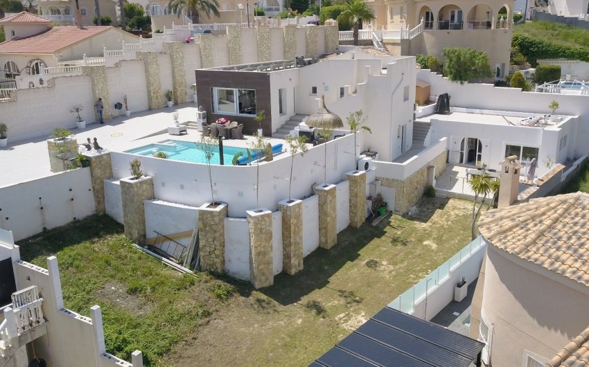 Resale - Villa -
Rojales - Inland