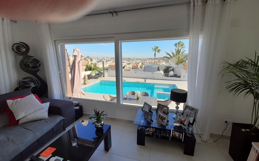 Resale - Villa -
Rojales - Inland