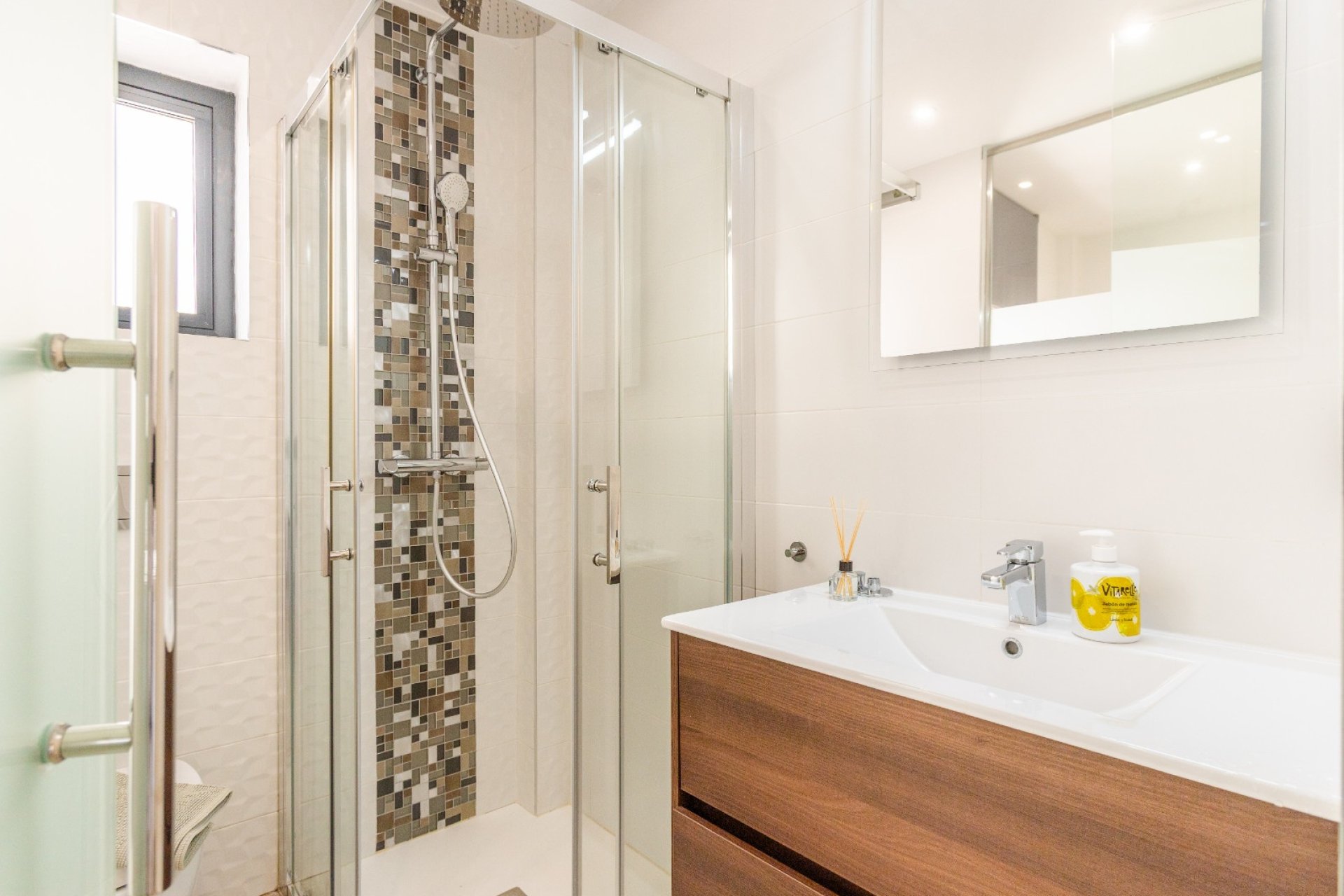 Resale - Villa -
Rojales - Inland