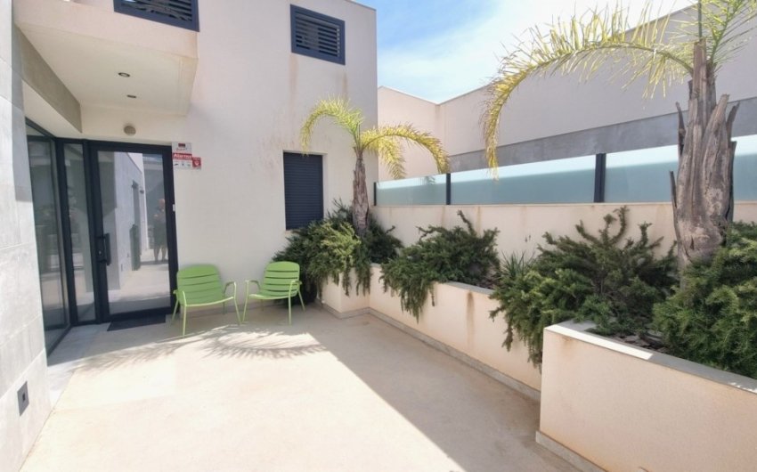 Resale - Villa -
Rojales - Inland