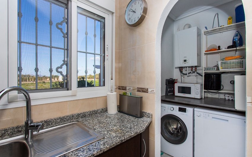 Resale - Villa -
Rojales - Pueblo