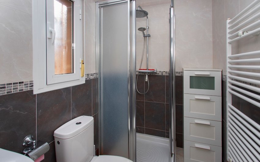 Resale - Villa -
Rojales - Pueblo