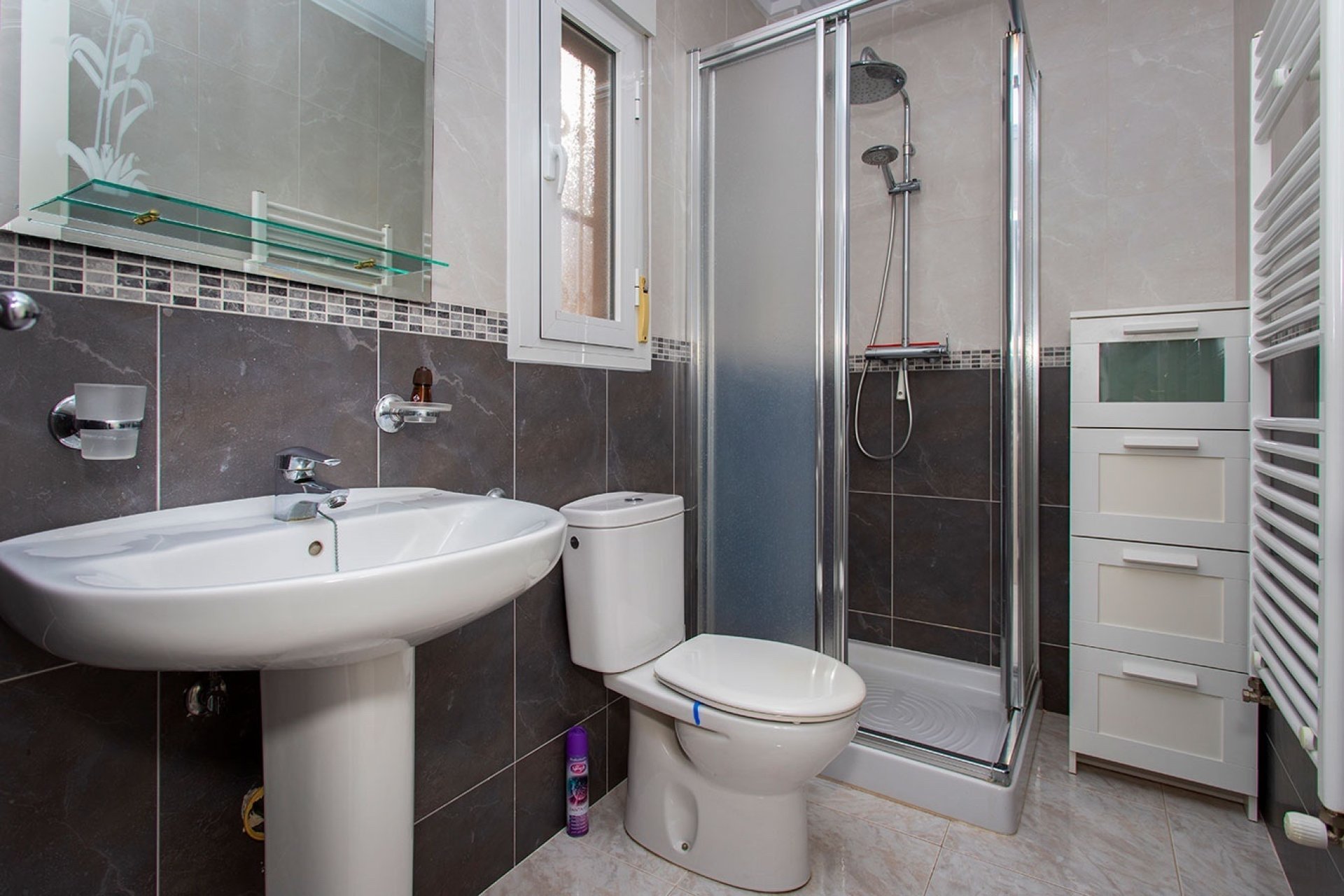 Resale - Villa -
Rojales - Pueblo