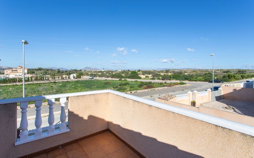 Resale - Villa -
Rojales - Pueblo