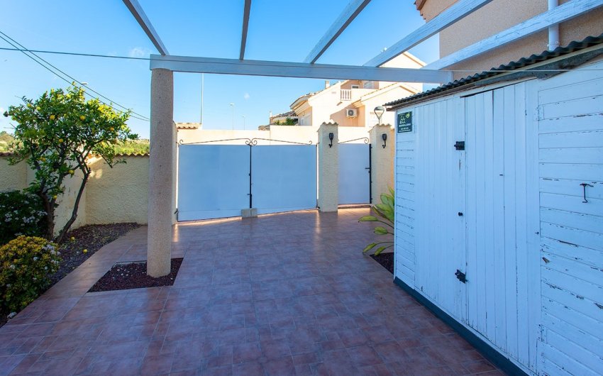 Resale - Villa -
Rojales - Pueblo