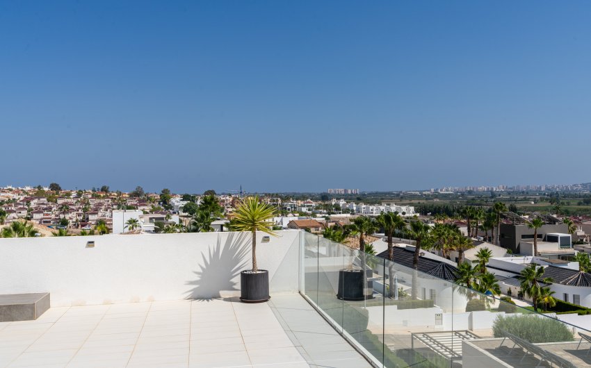Resale - Villa -
San Fulgencio - La Marina