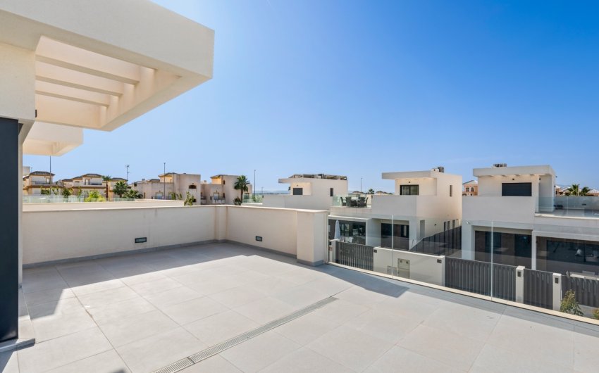 Resale - Villa -
San Fulgencio - La Marina