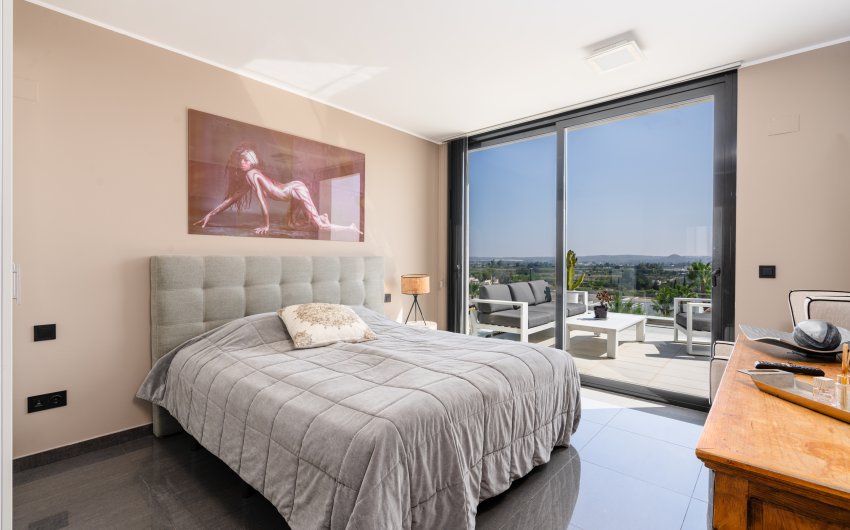 Resale - Villa -
San Fulgencio - La Marina