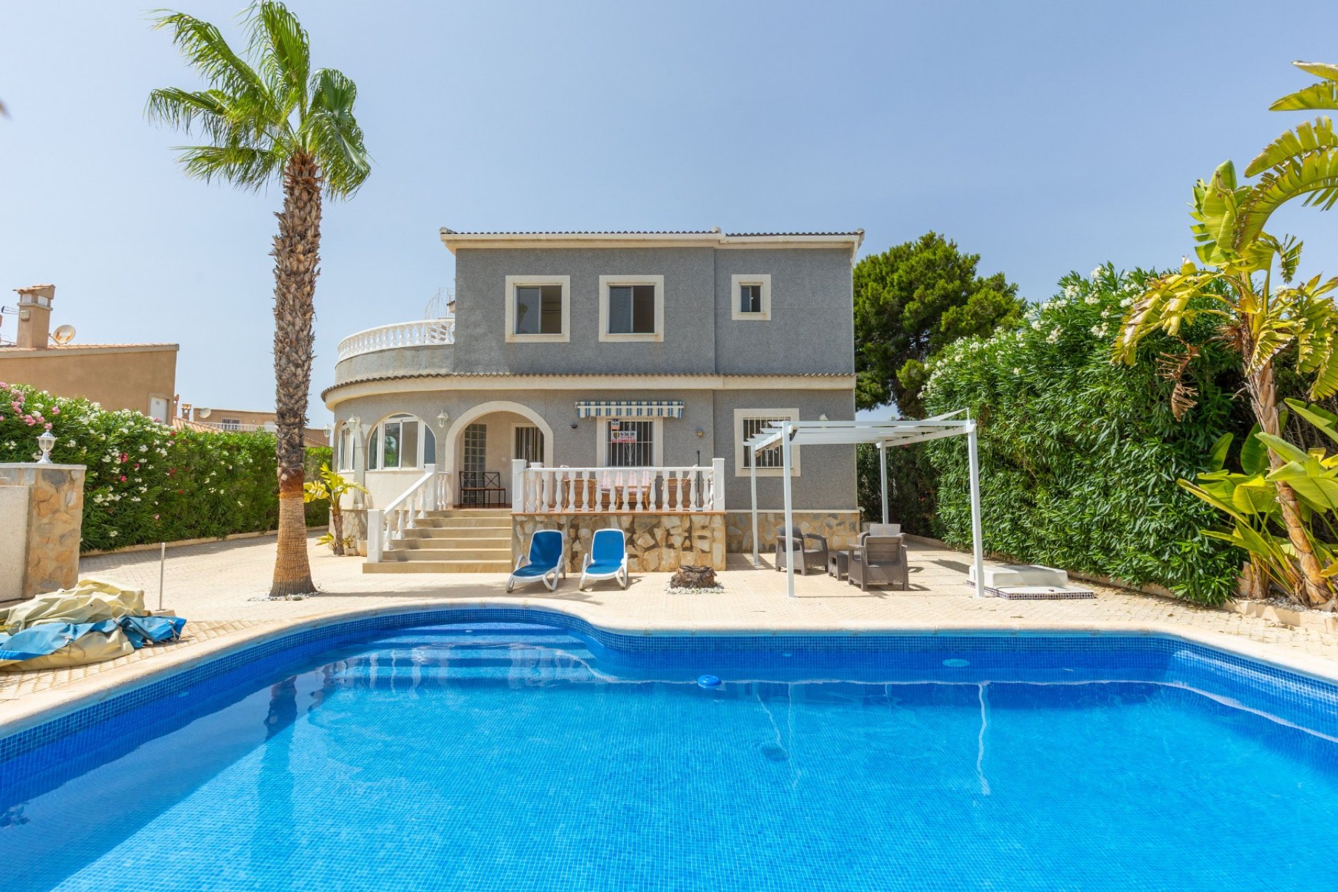 Resale - Villa -
San Fulgencio