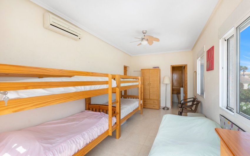 Resale - Villa -
San Fulgencio