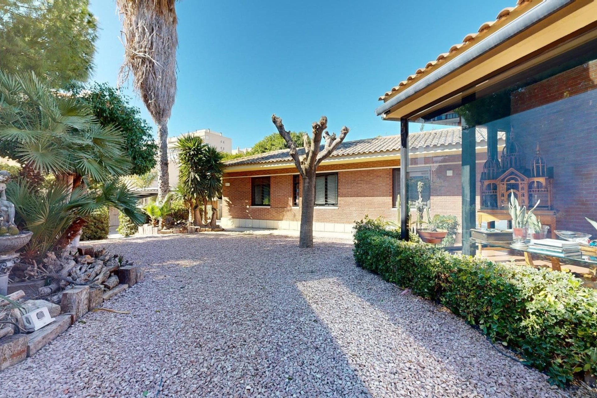 Resale - Villa -
San Juan - San Juan de Alicante