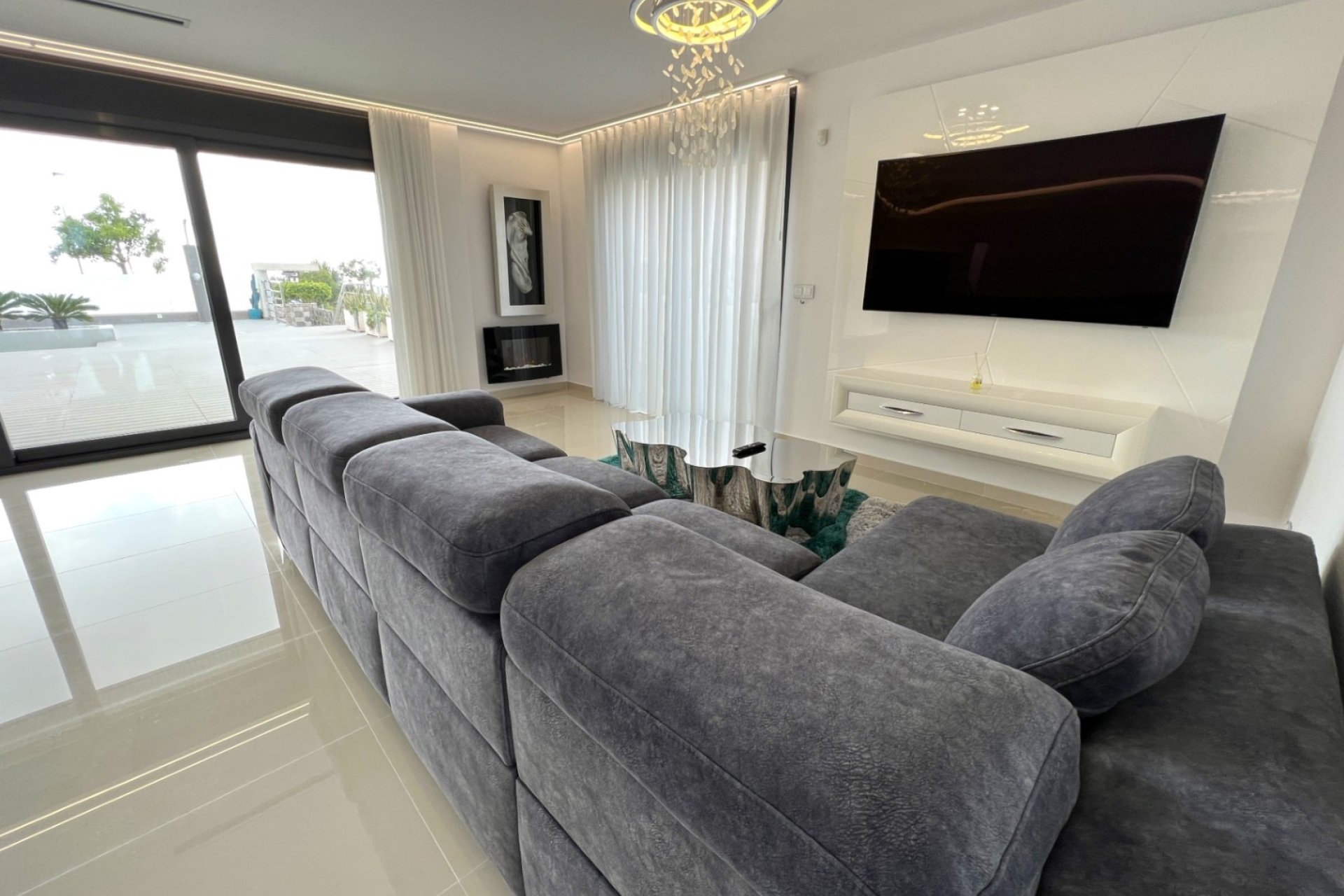 Resale - Villa -
San Miguel de Salinas - Costa Blanca